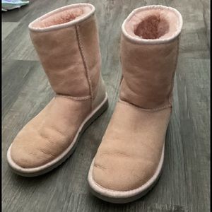 UGG Classic Short Pink Size 6